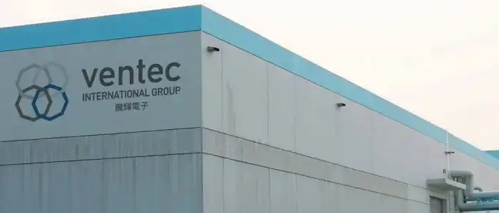logo-on-building